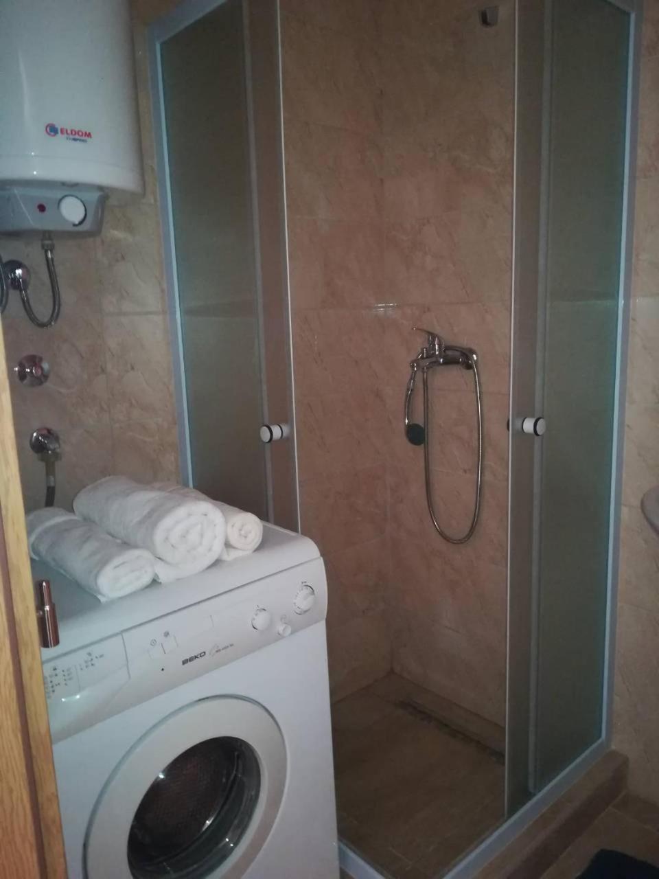 Studio Apartman เซนิซา ภายนอก รูปภาพ